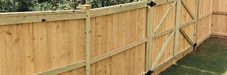 wooden fence in Parrish, Florida