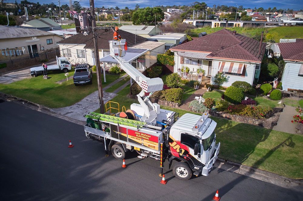 An Emergency Electrician At Work In Illawarra
