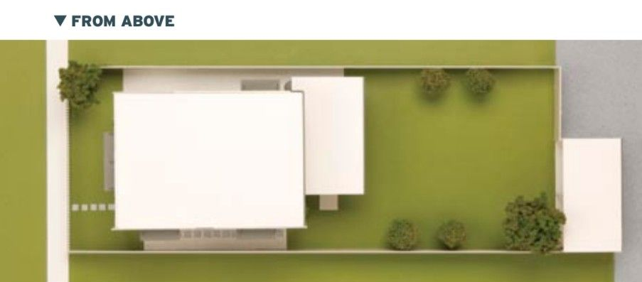 Site plan seen from above, showing the home's footprint on its block