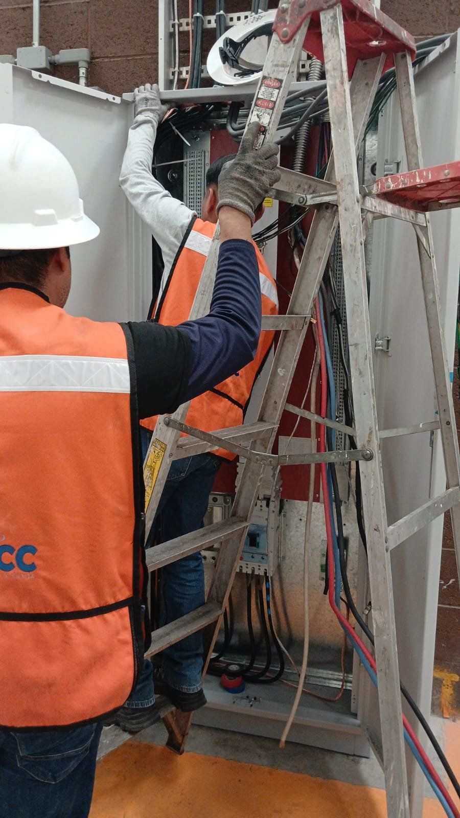 GRUPO INELECC