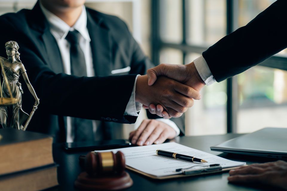 So helfen Experten für Versicherungsrecht Verbrauchern, ihre Schadensansprüche geltend zu machen So helfen Experten für Versicherungsrecht Verbrauchern, ihre Schadensansprüche geltend zu machen