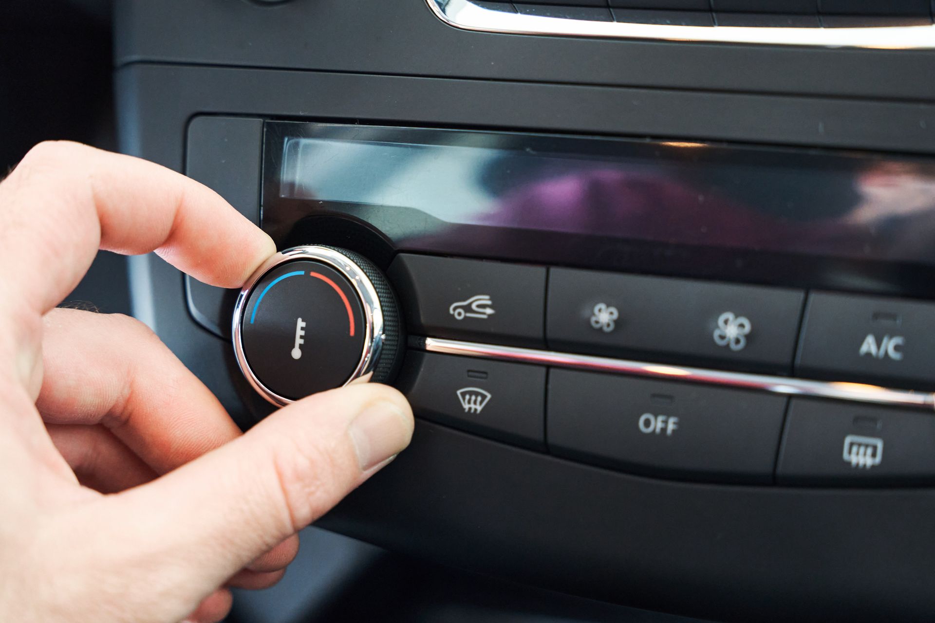 Air Conditioning Button — Metairie, LA — Bert's Auto Repair Air Conditioning Button — Metairie, LA — Bert's Auto Repair