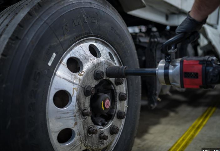 Commercial Truck Tires 