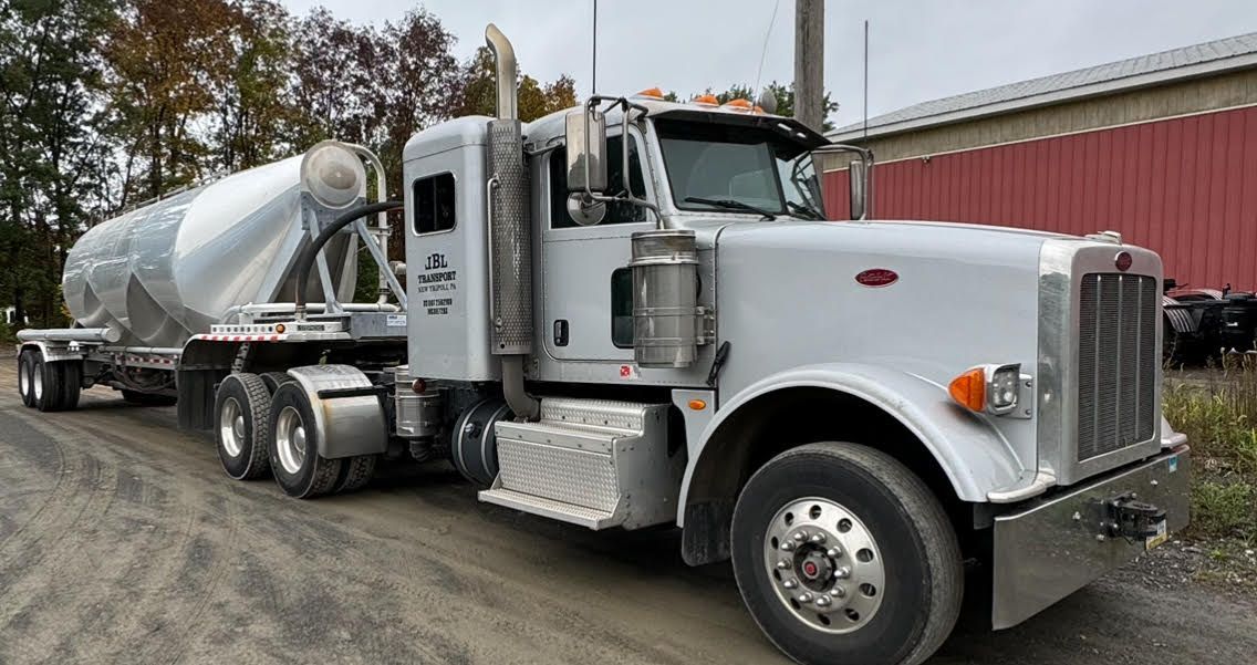 tractor trailer garage 