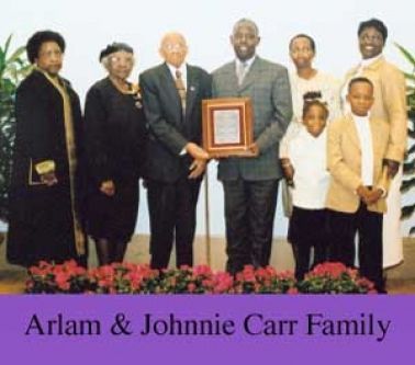 A picture of the arlam and johnnie carr family
