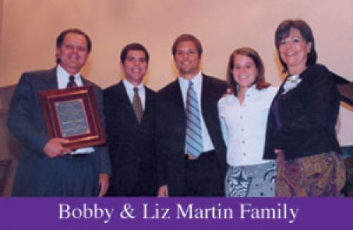 A picture of the bobby and liz martin family