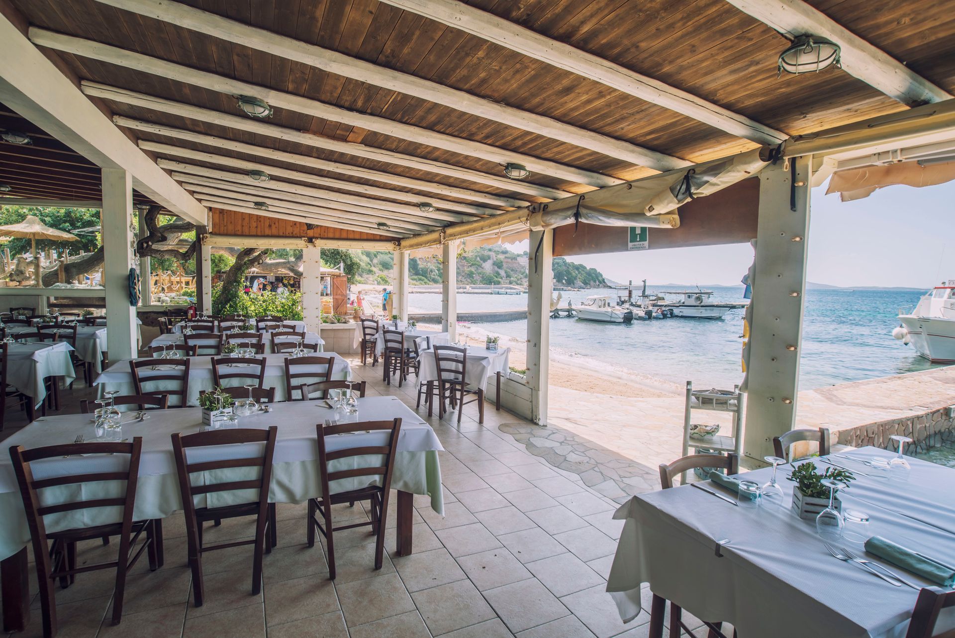 seafood-restaurant-porto-s-paolo-tonino-re-tavolara