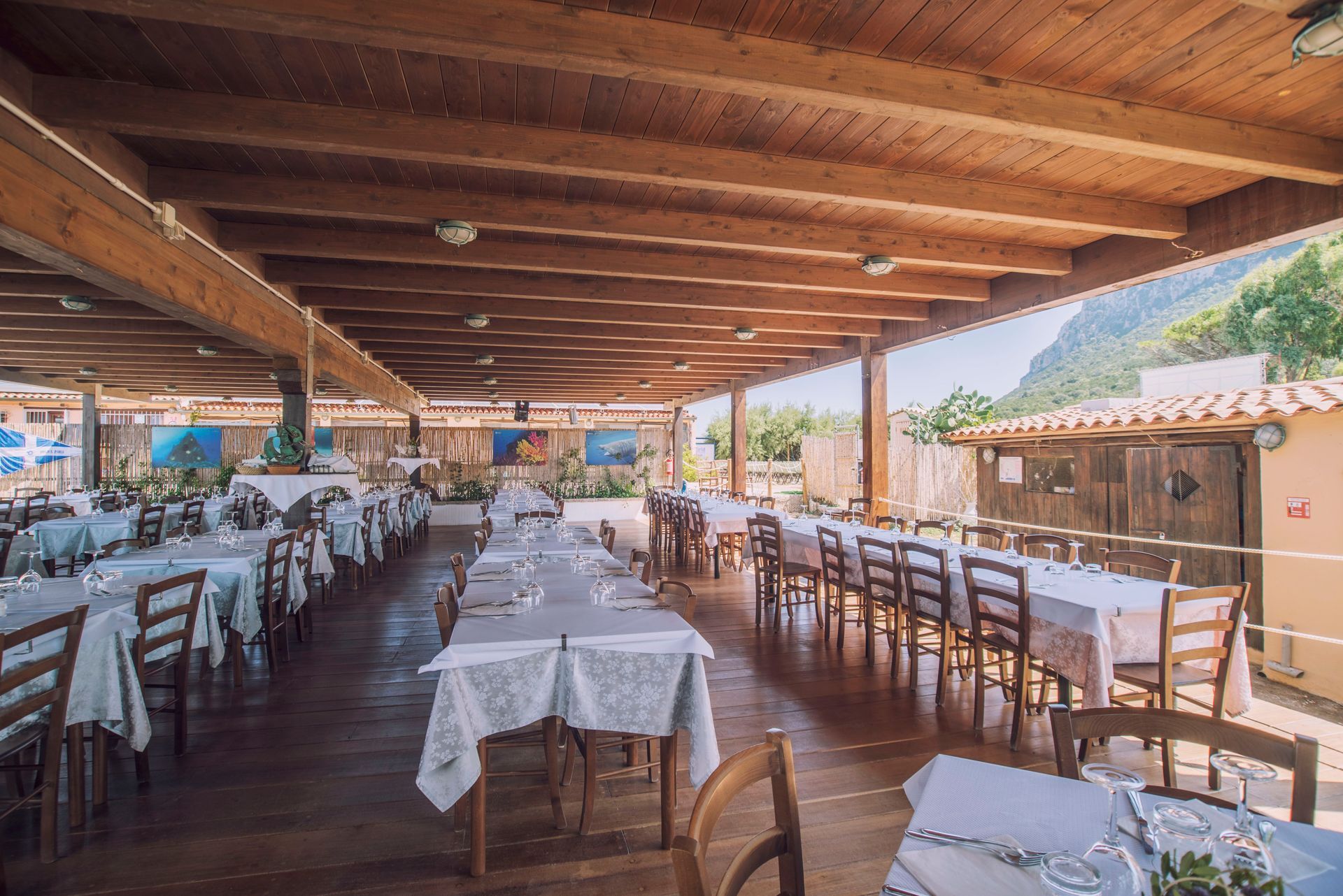 restaurant with plenty of outdoor seating