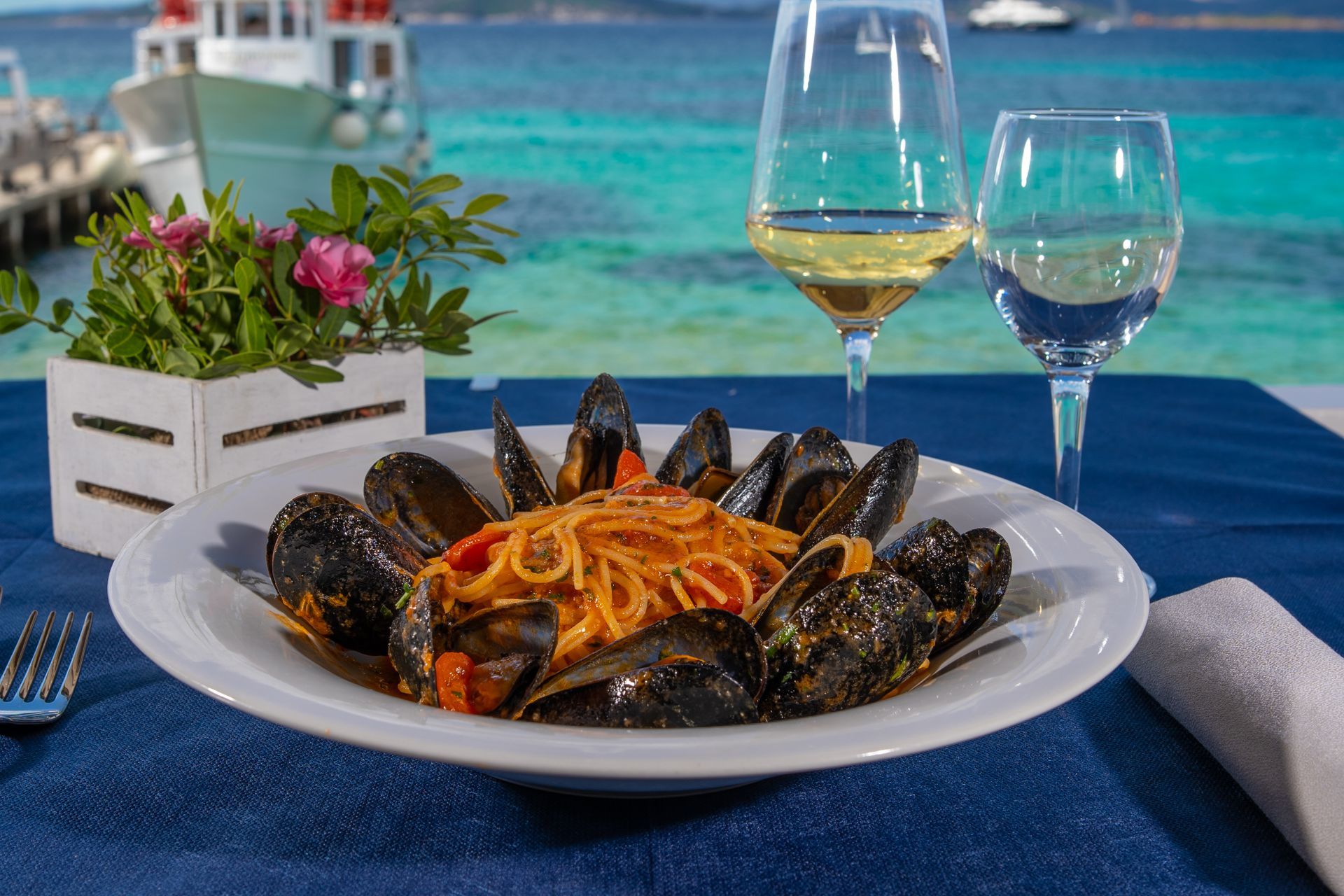 spaghetti with mussels