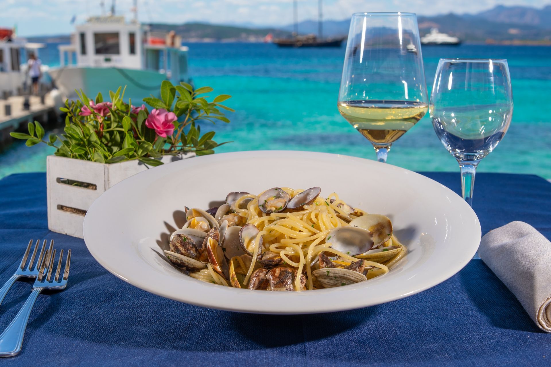 spaghetti with clams