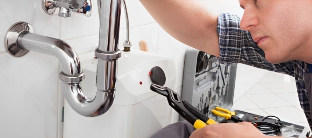 checking water pipe