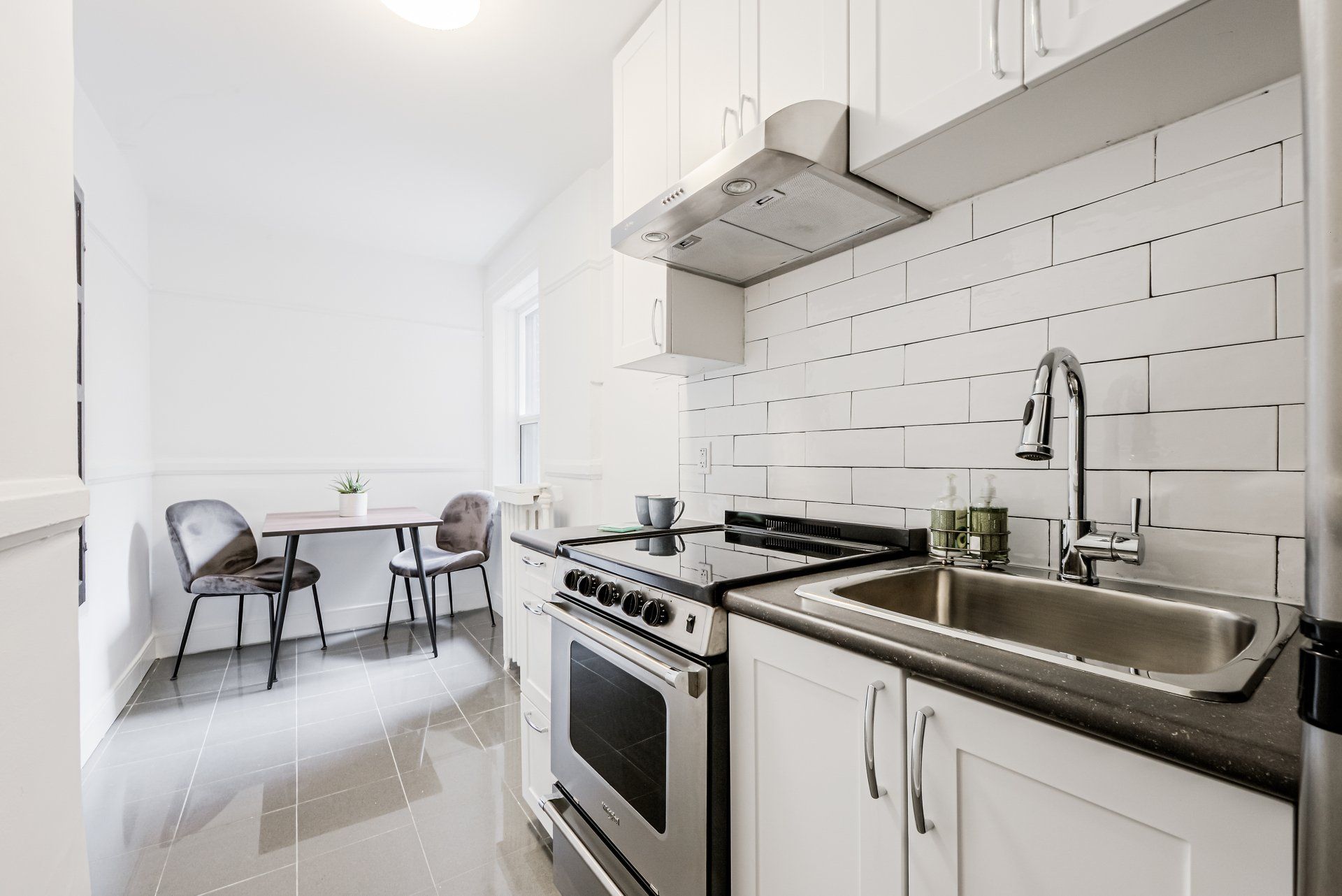 Suites Availability at 210 Wychwood Ave, Toronto