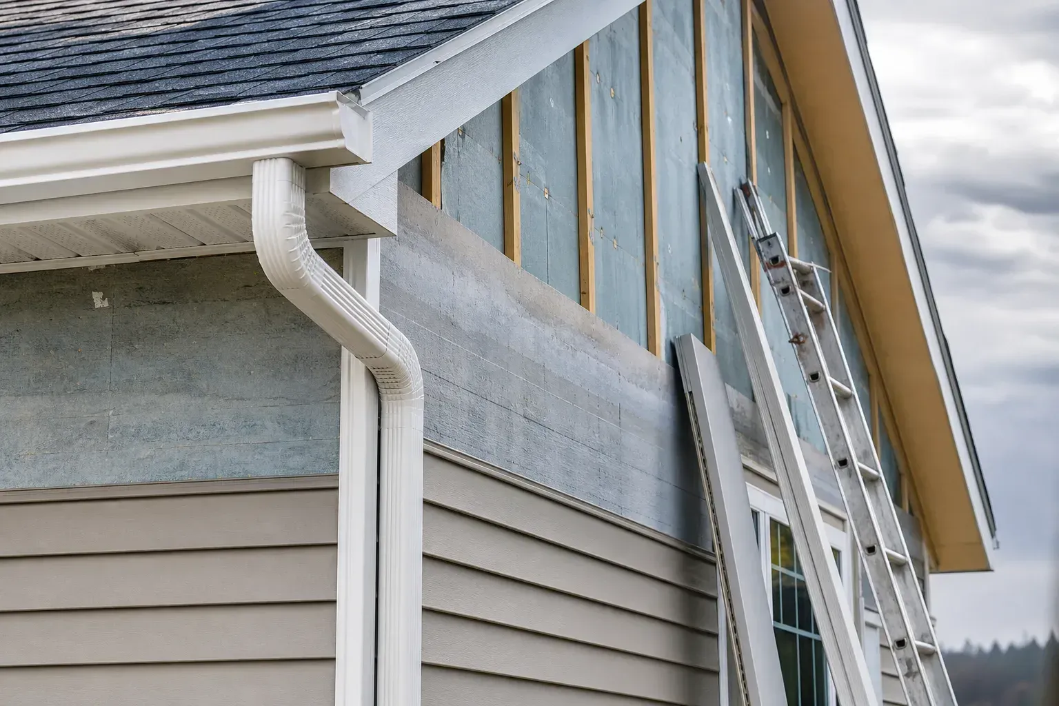 Why Proper Gutter Installation Protects Your Siding