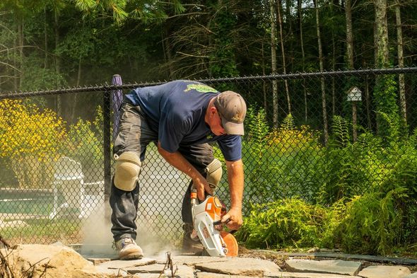 landscaping contractor