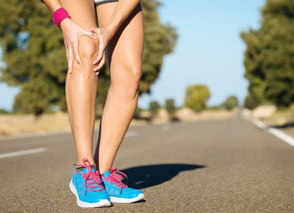runner with knee pain