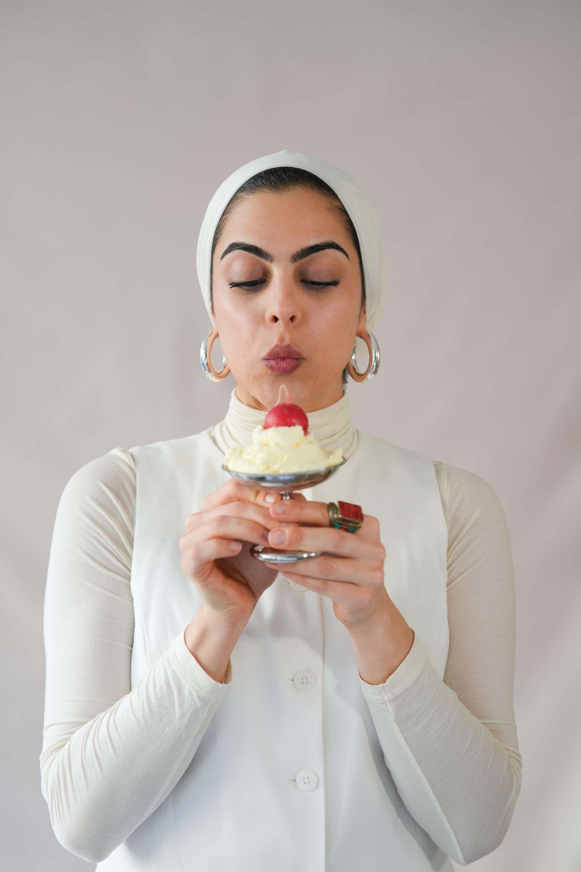 Nuun Cakes luxury bespoke cake designer London REGO Creative agency