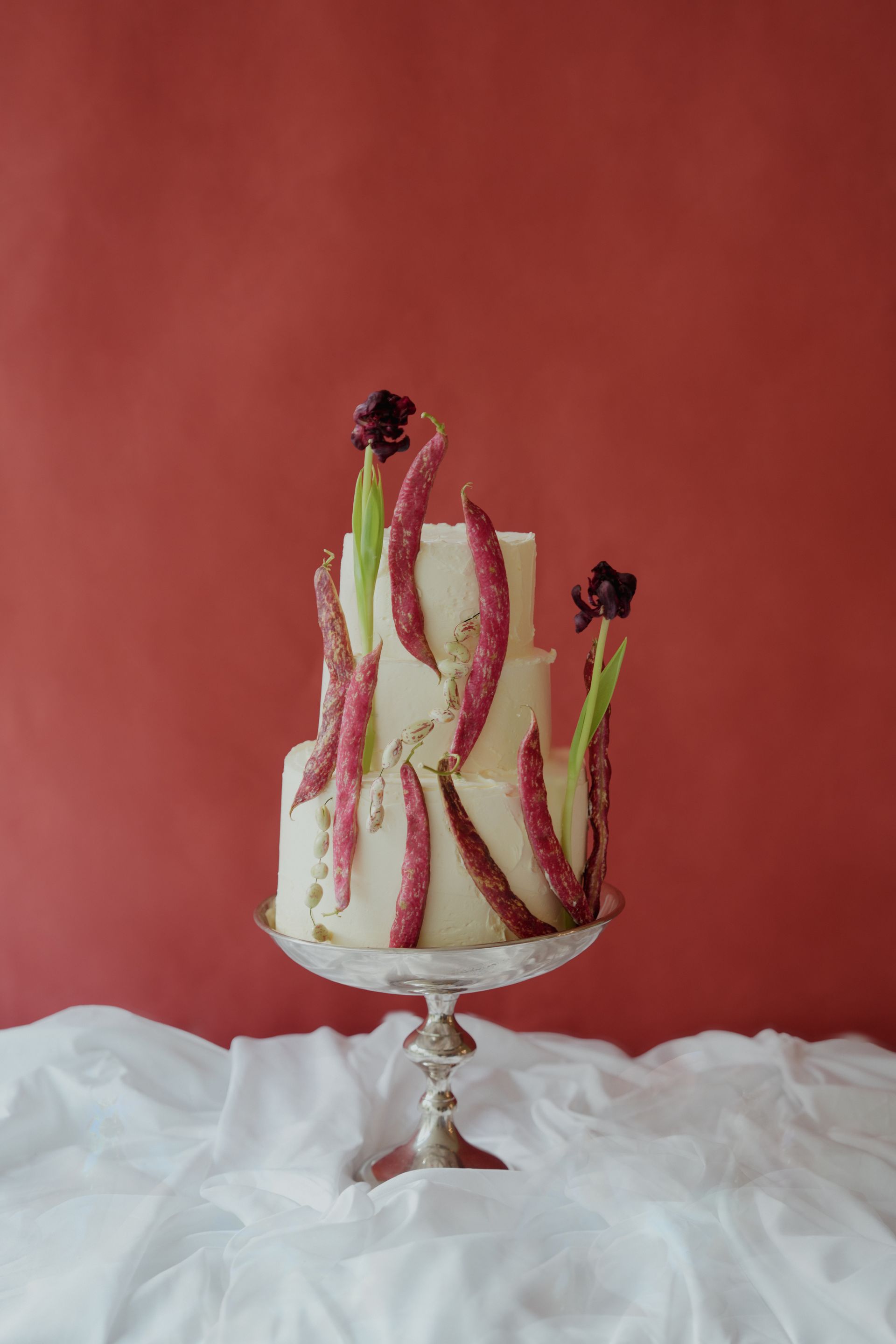 Contemporary bespoke cake botanical design REGO Creative