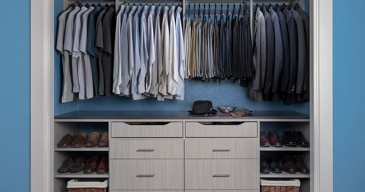 14 Tips for Eliminating Odors in Your Closets