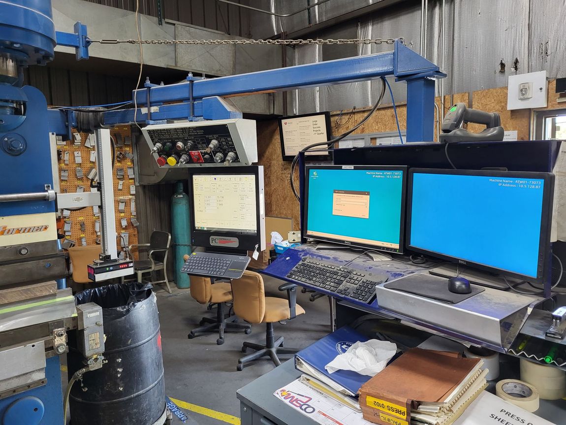 Pacific FF Press Brake with the PC800 Control retrofit by PC Controls