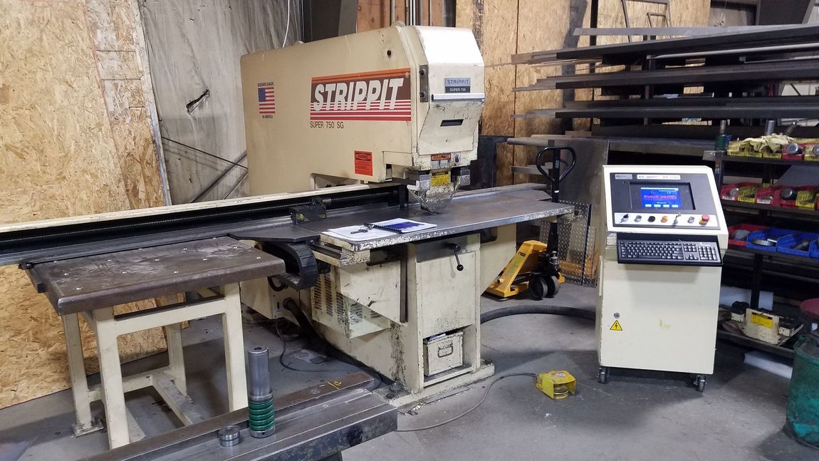 Strippit Super 750 with the PC800 Control retrofit by PC Controls