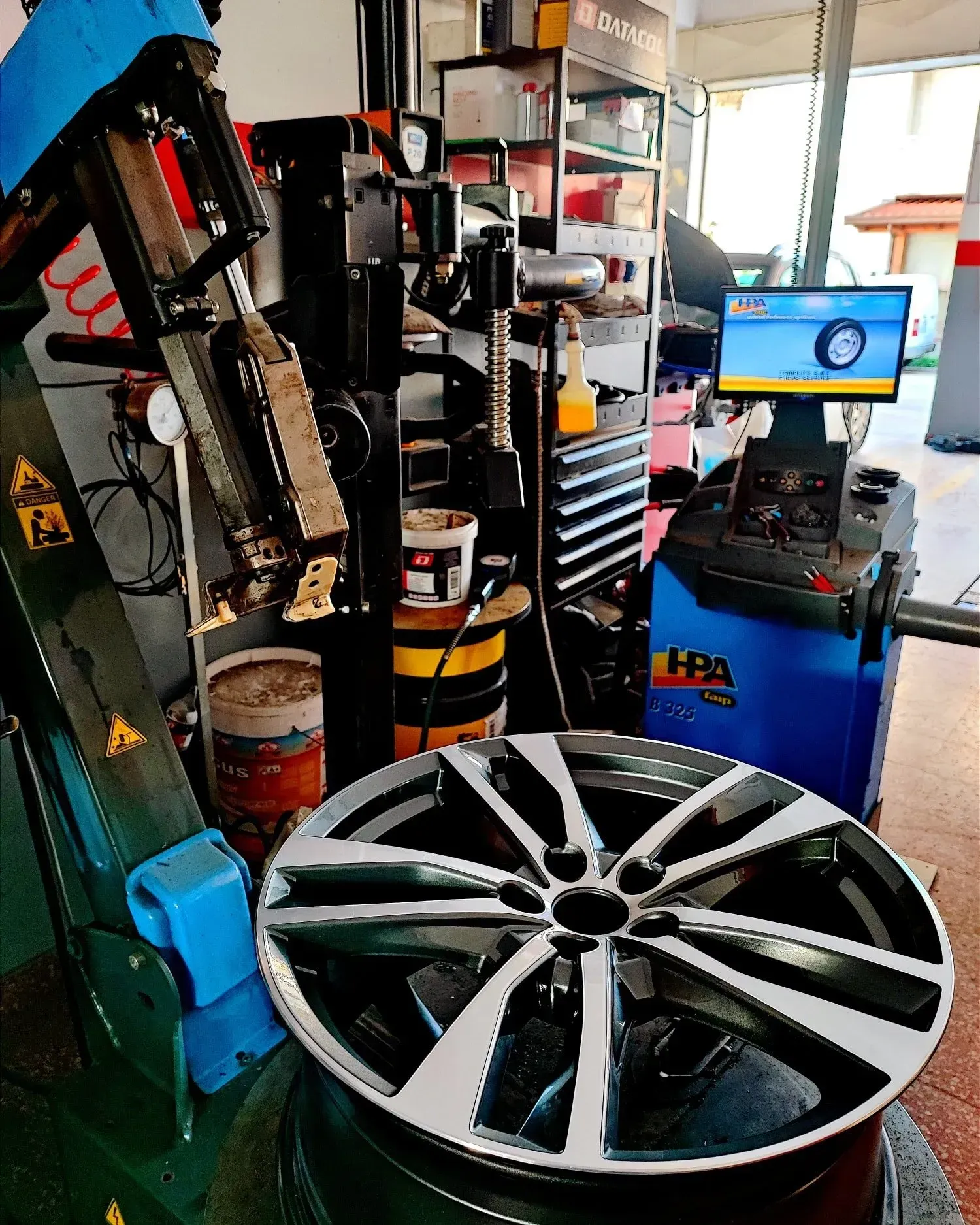 officina auto gommista elettrauto soccorso stradale noleggio