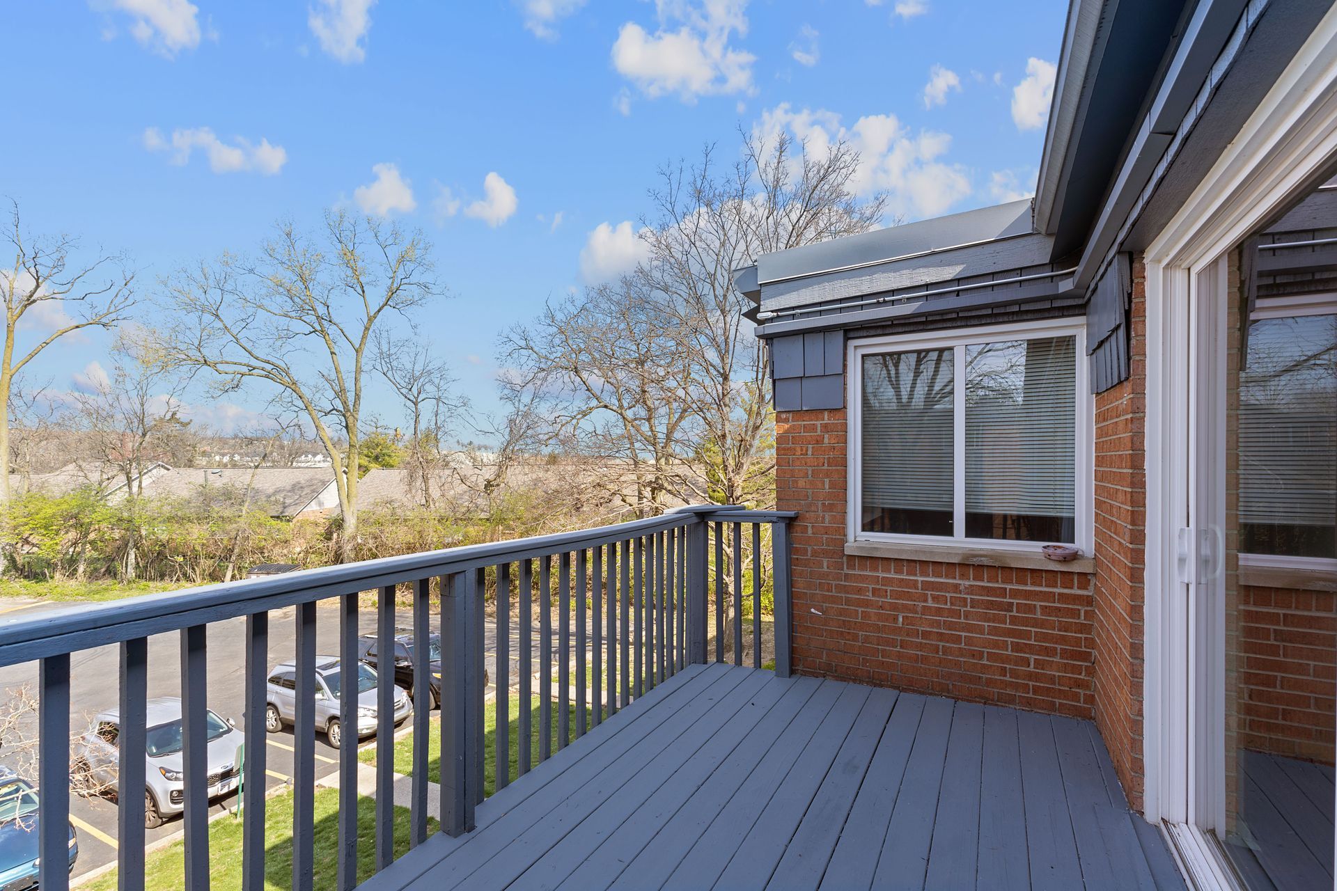 a spacious patio at The Wimbledons