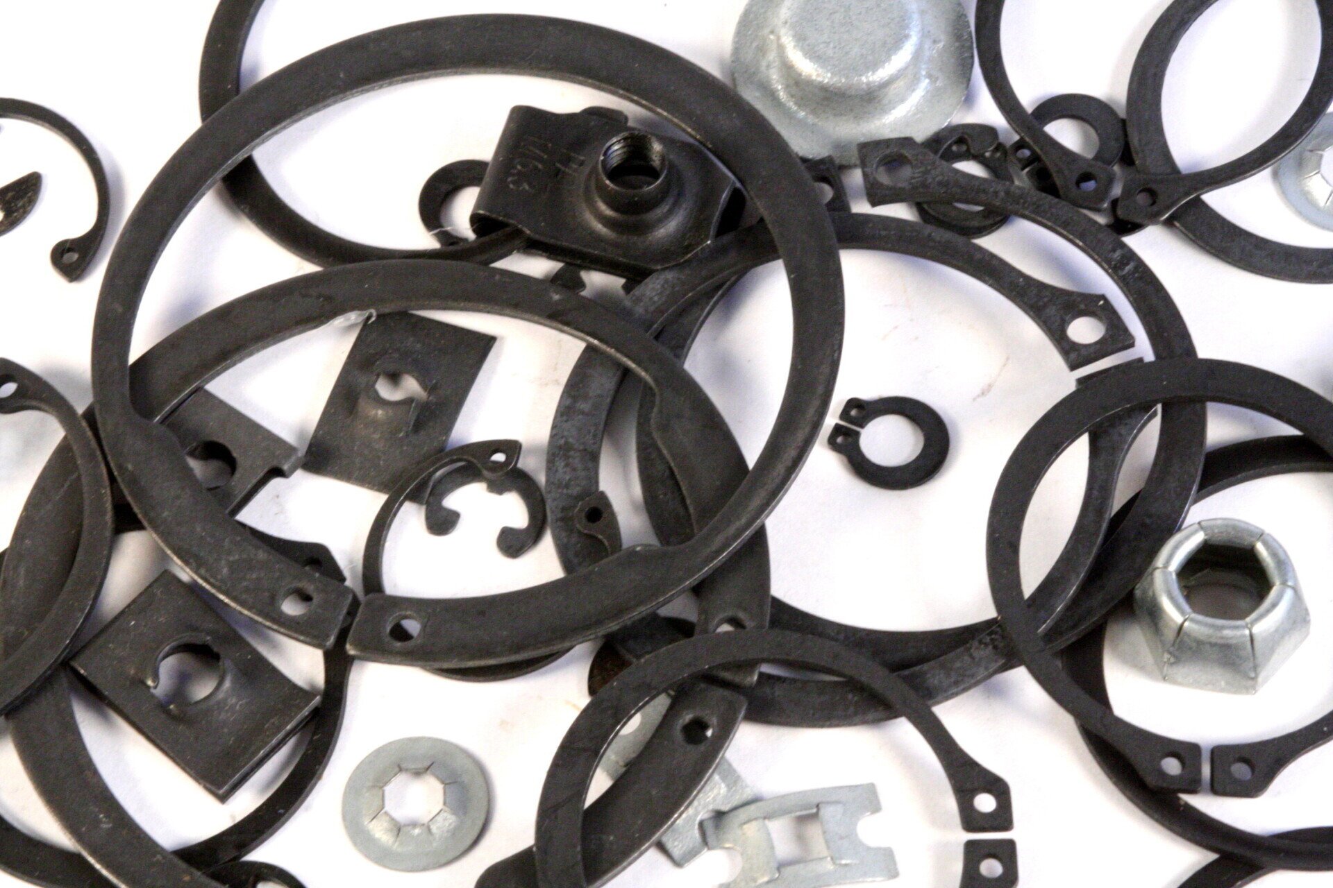 INDUSTRIAL FASTENERS & SUPPLY