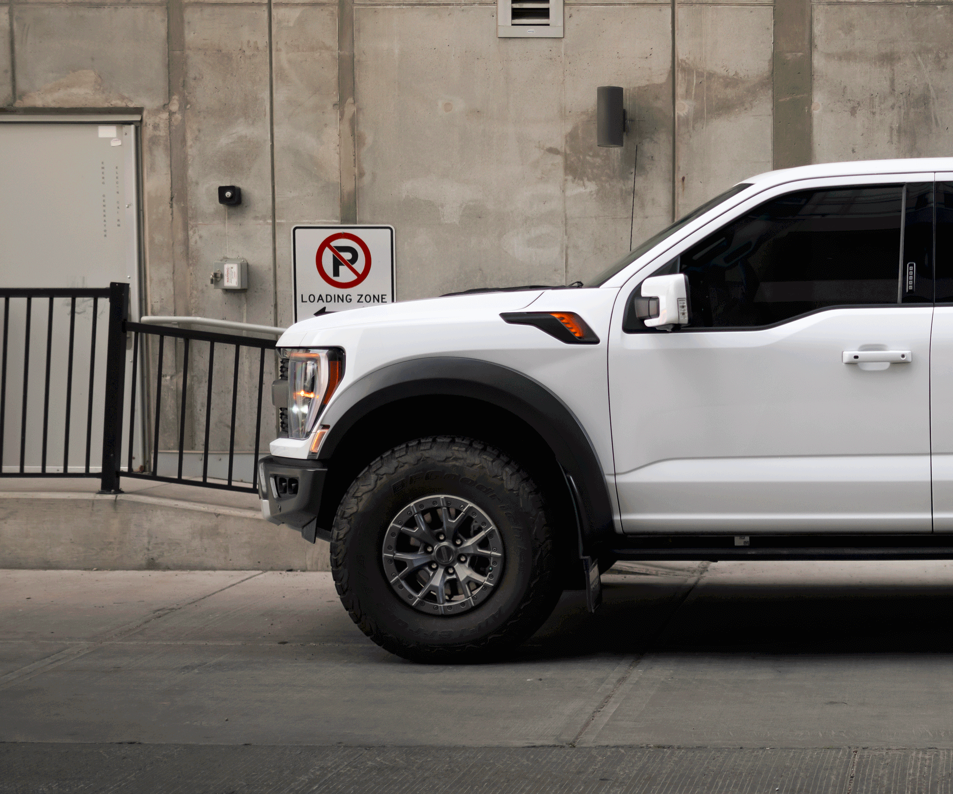 CE28 Rays wheels on GR hatch