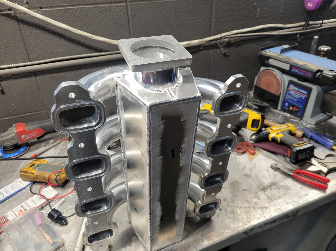 Fabrication on the intake manifold2