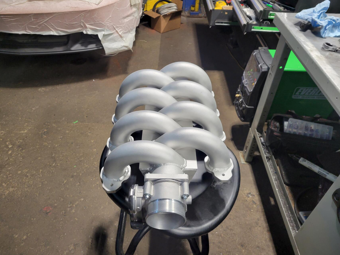 Fabrication on the intake manifold3
