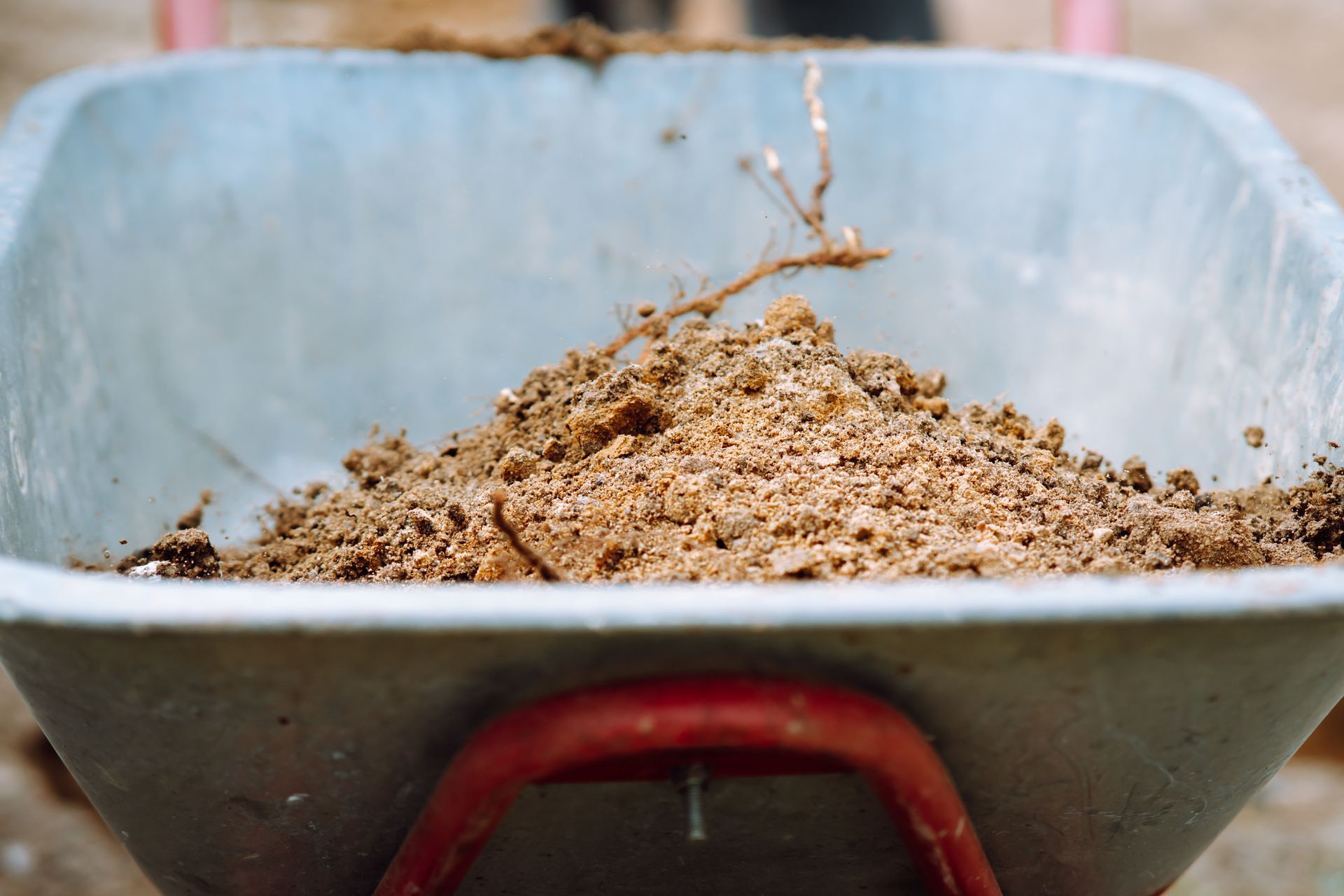 Contact Boulder Creek Lawn & Landscape to Find Quality Bone Meal Fertilizer in Jefferson City, MO