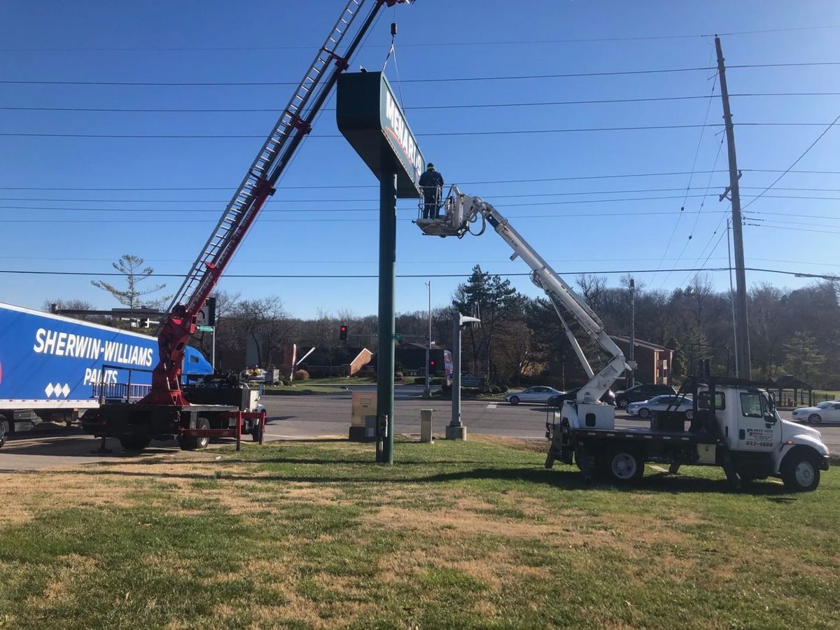 Sign Installation — St. Louis, MO — Plasti-Lite Signs Sign Installation — St. Louis, MO — Plasti-Lite Signs