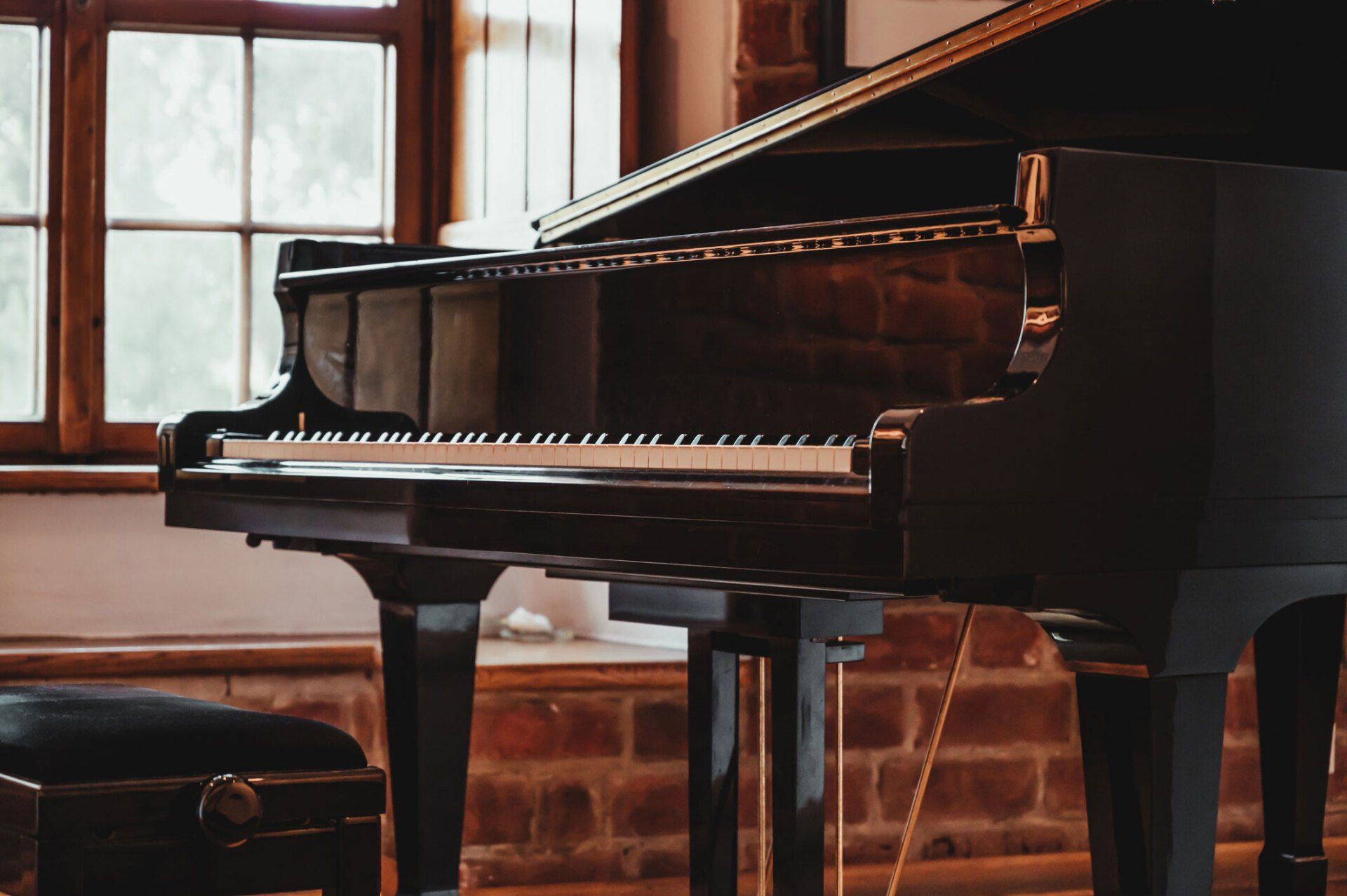 Black Piano — Tinley Park, IL — Chott Piano Service