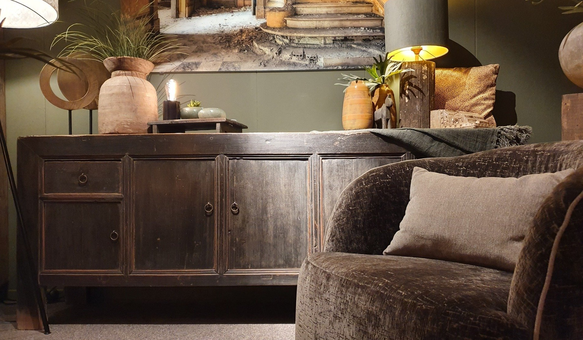 Houten dressoir met deuren en lades, bakkerskist origineel zwart
