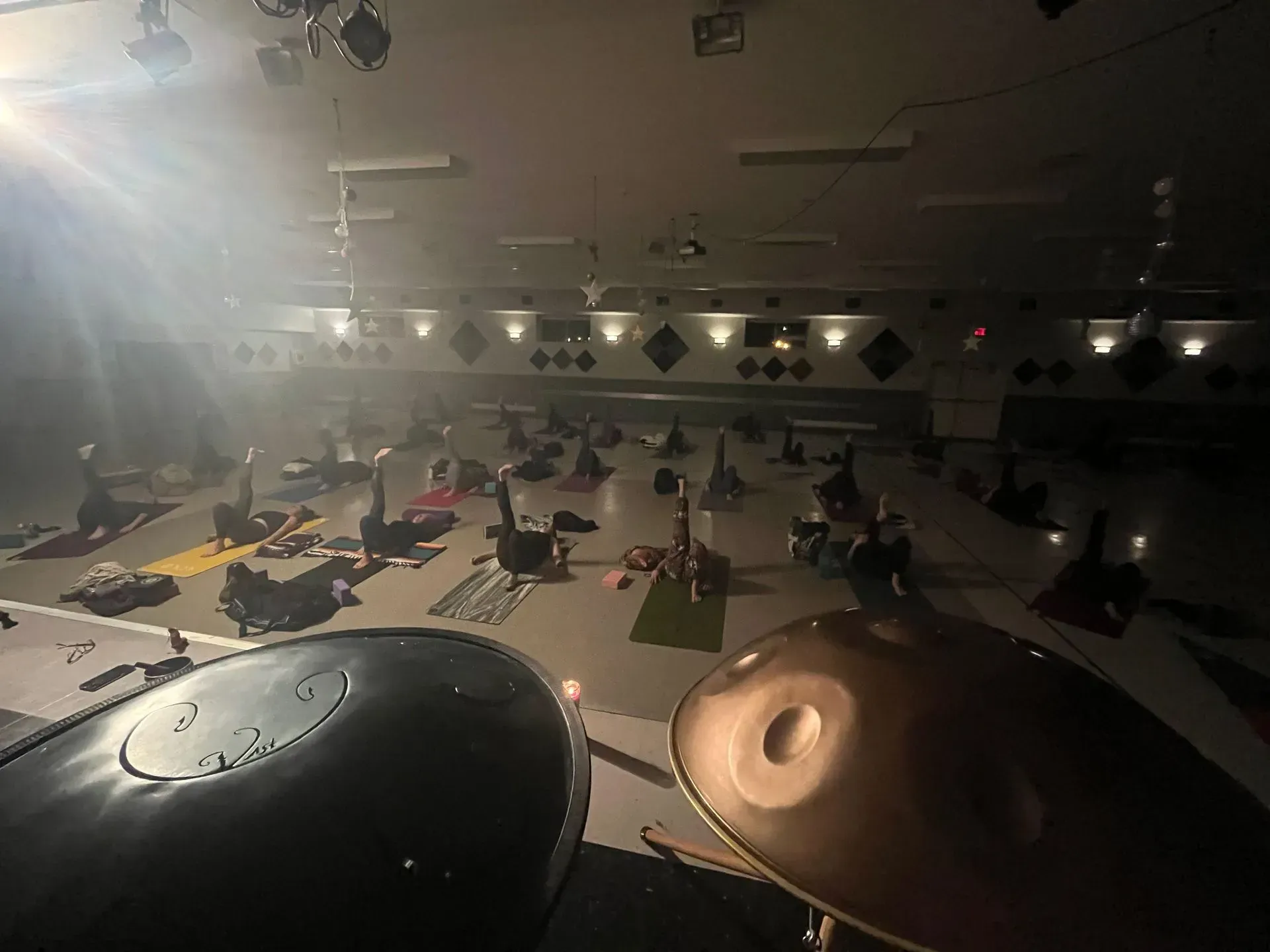 Handpan soundbath yoga