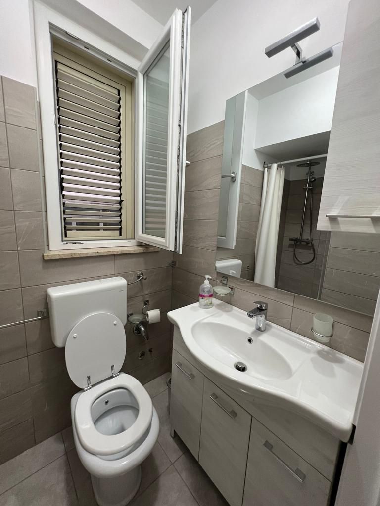 bagno accessoriato
