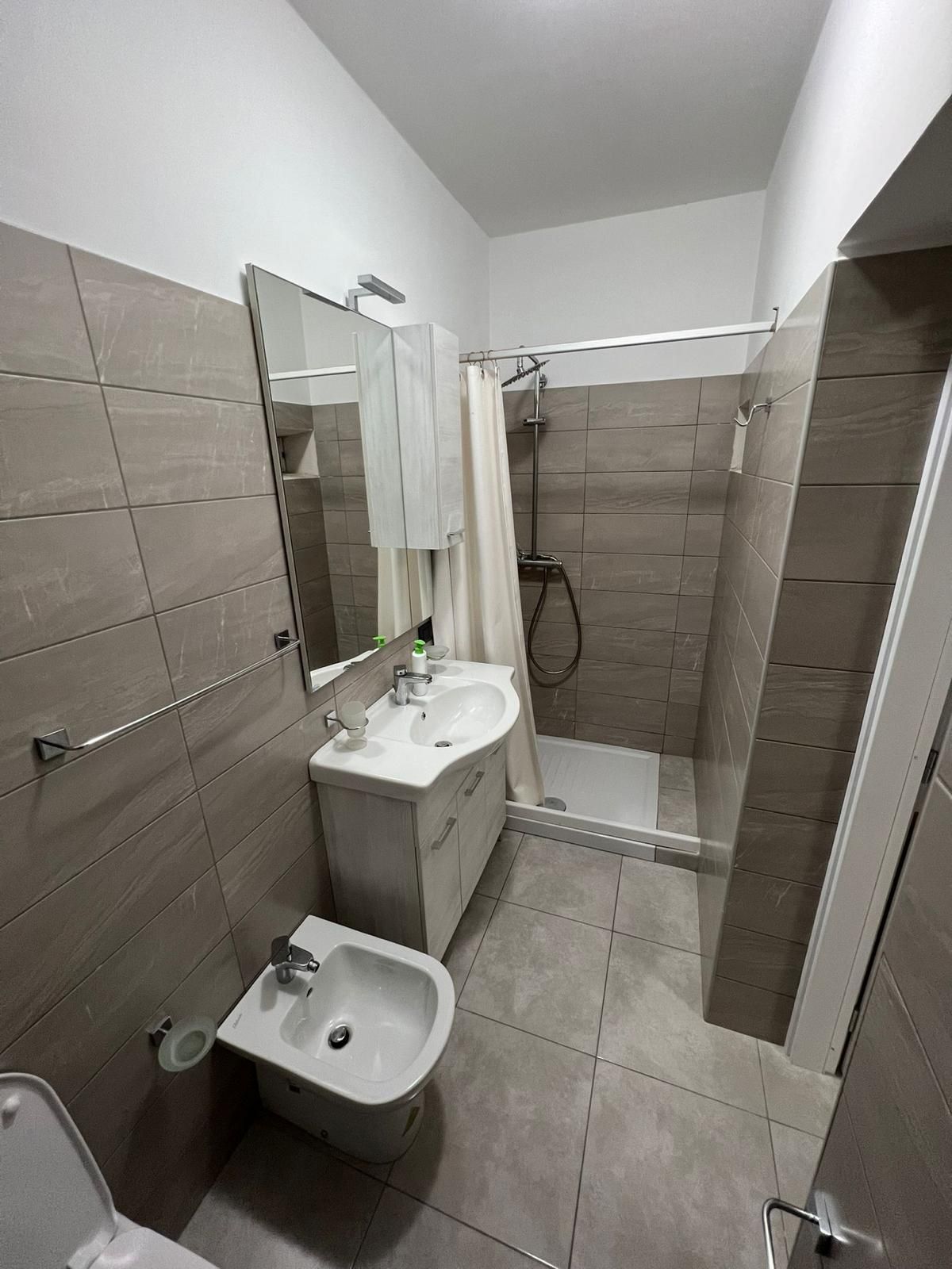 bagno accessoriato