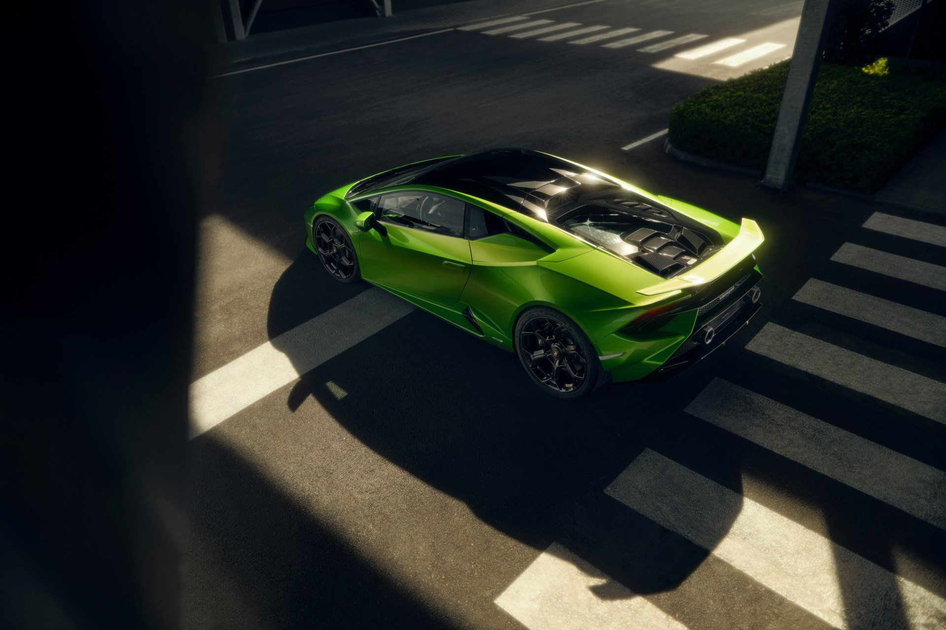 Presenting the Lamborghini Huracan Tecnica