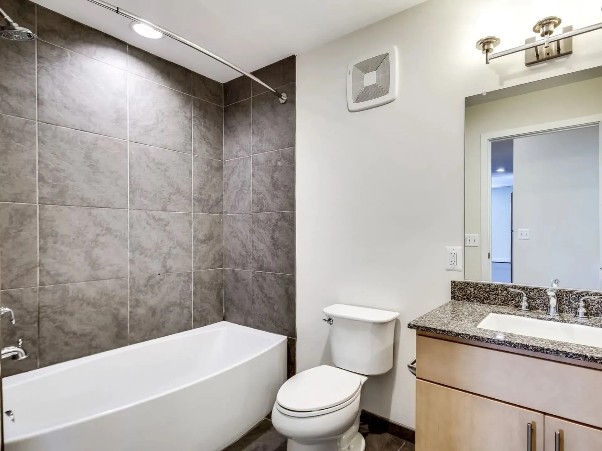 Gallery Canton, Baltimore Apartments