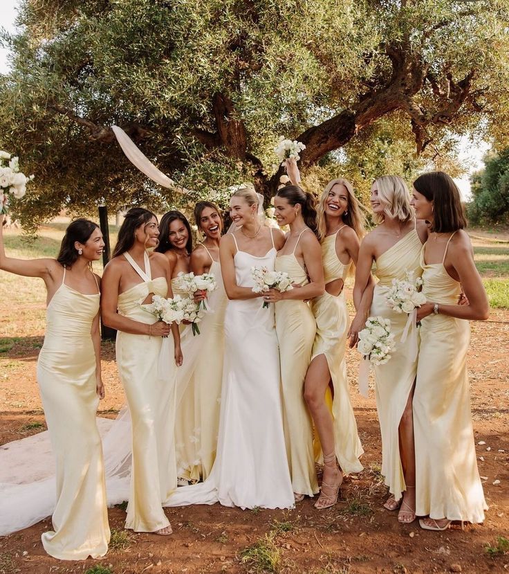 italian wedding bridesmaid dresses Emerald Green Tulle Wedding Dress Long Cape Pageant Dresses 222132   Viniodress
