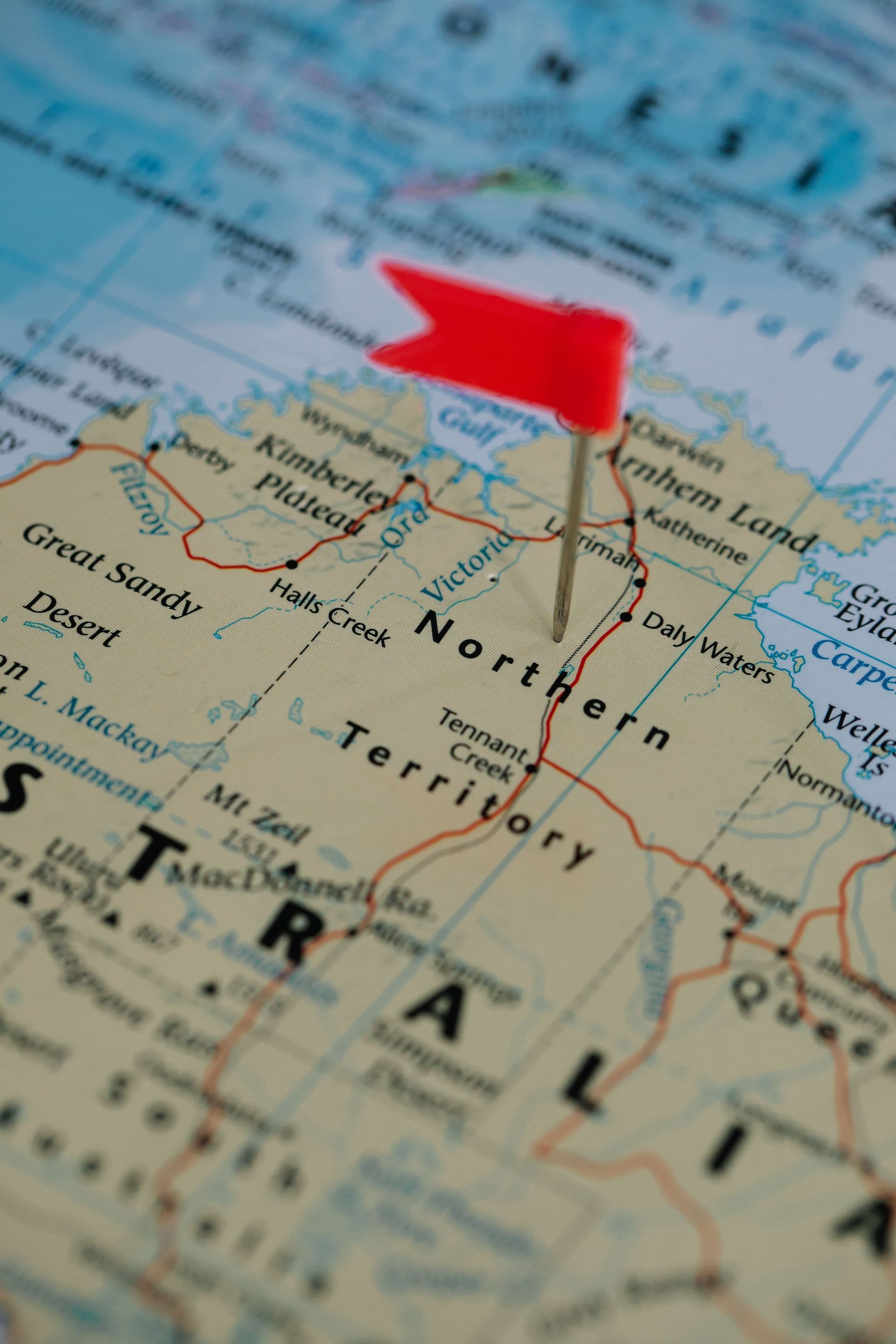 Red flag pinned on a map of northern Israel and surrounding area.