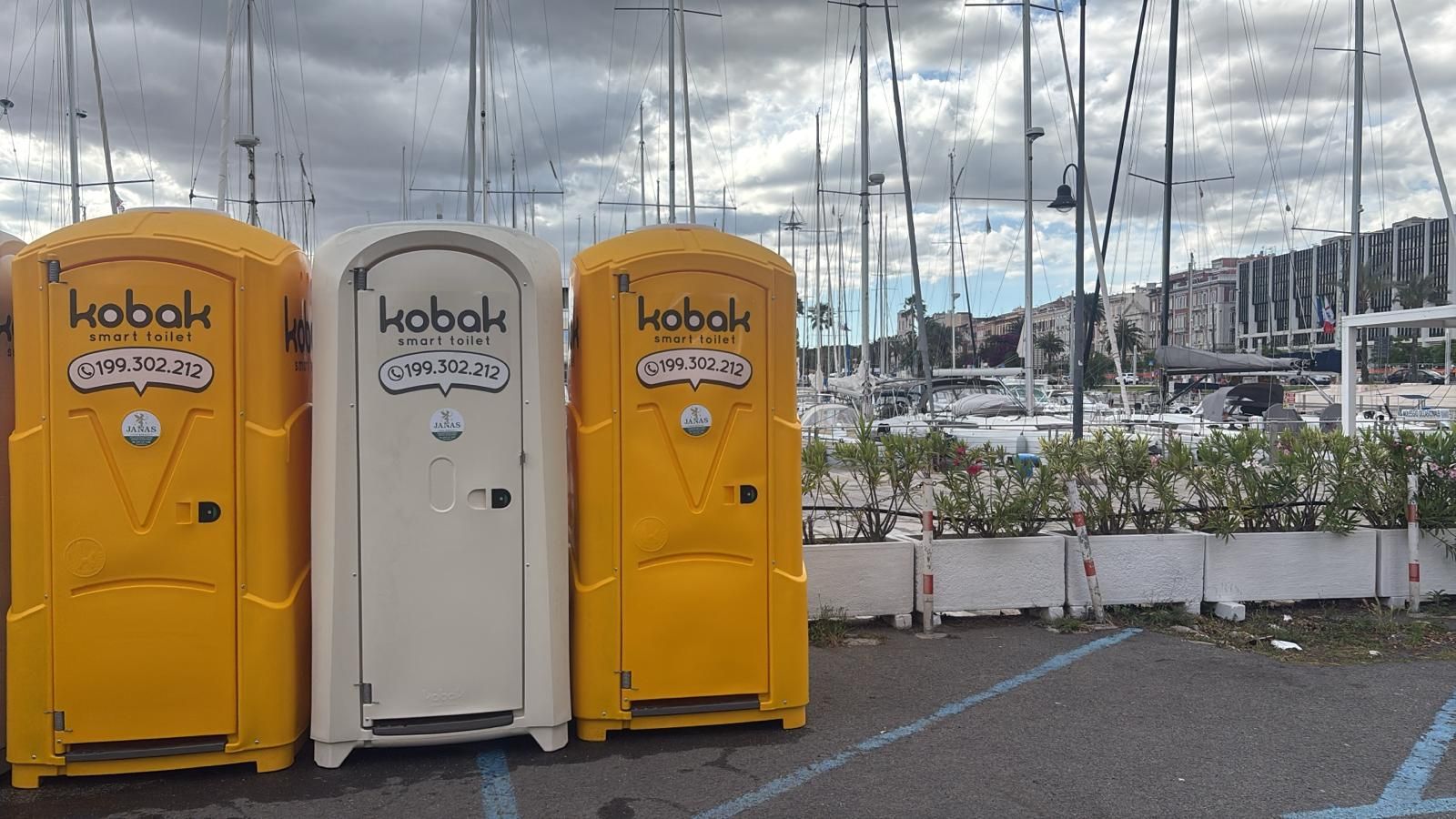 Bagni mobili per cantieri e manifestazioni.