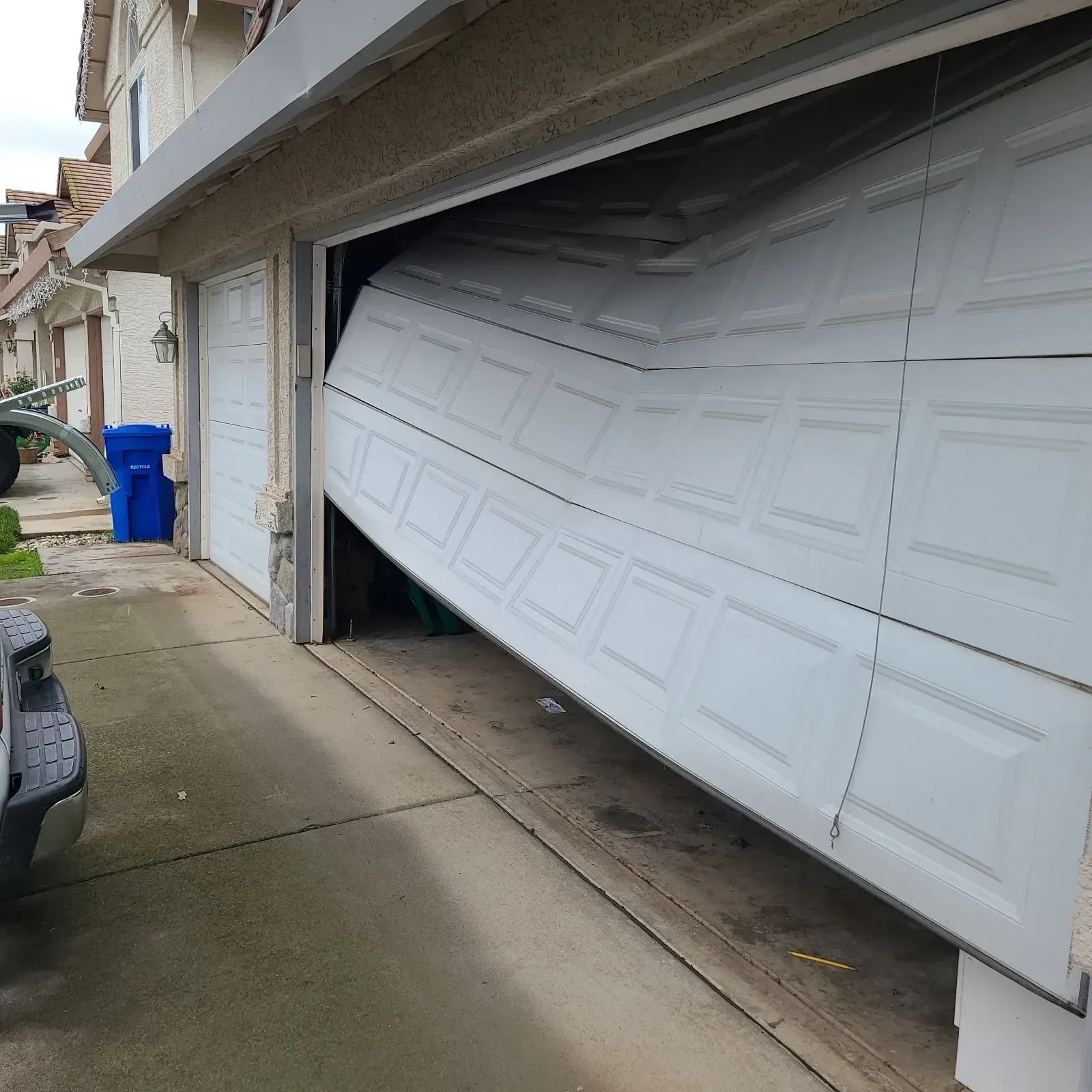 Speedy Gs Garage Door repair and installation services for Residential homes