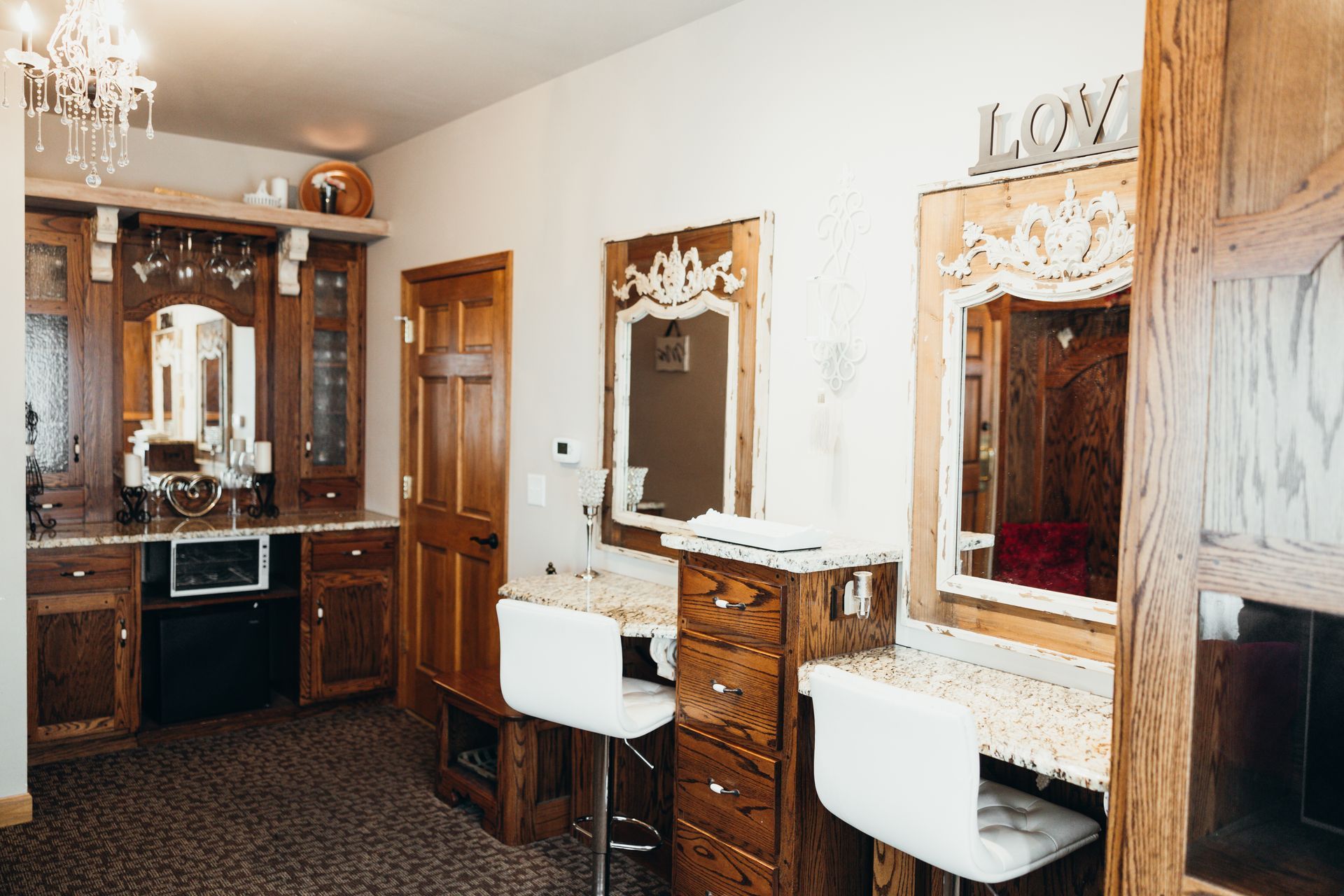 The Hill Offers a Variety of Bridal Specials When You Book Our Royal Bridal Room to Prepare.