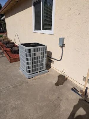 Hella Comfort Heating and Air provides professional HVAC services for Yolo County, Sacramento County and surrounding regions.