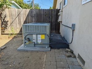 Hella Comfort Heating and Air provides professional HVAC services for Yolo County, Sacramento County and surrounding regions.