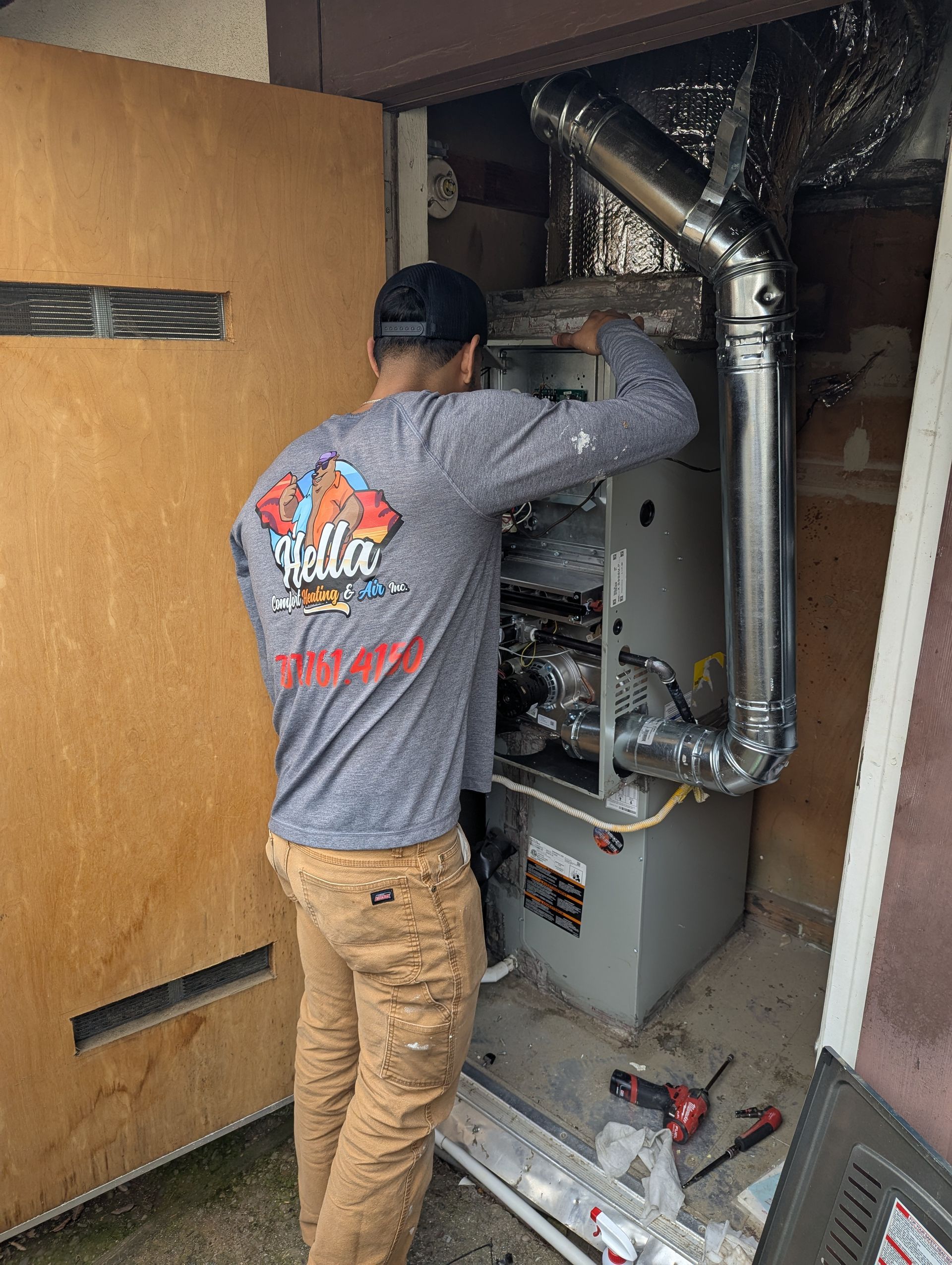Professional AC unit installation in Woodland for reliable home cooling.