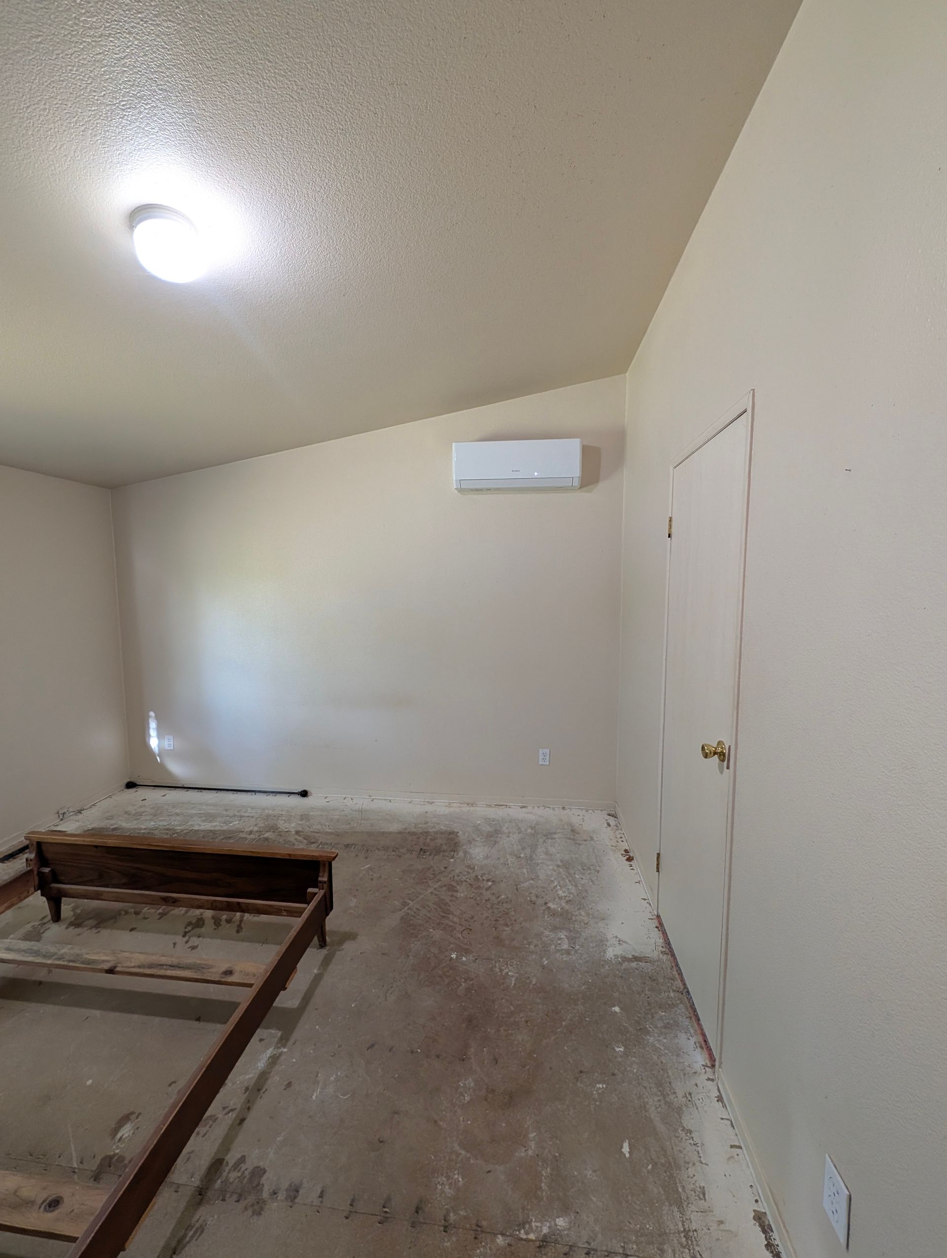 Professional AC unit installation in Woodland for reliable home cooling.