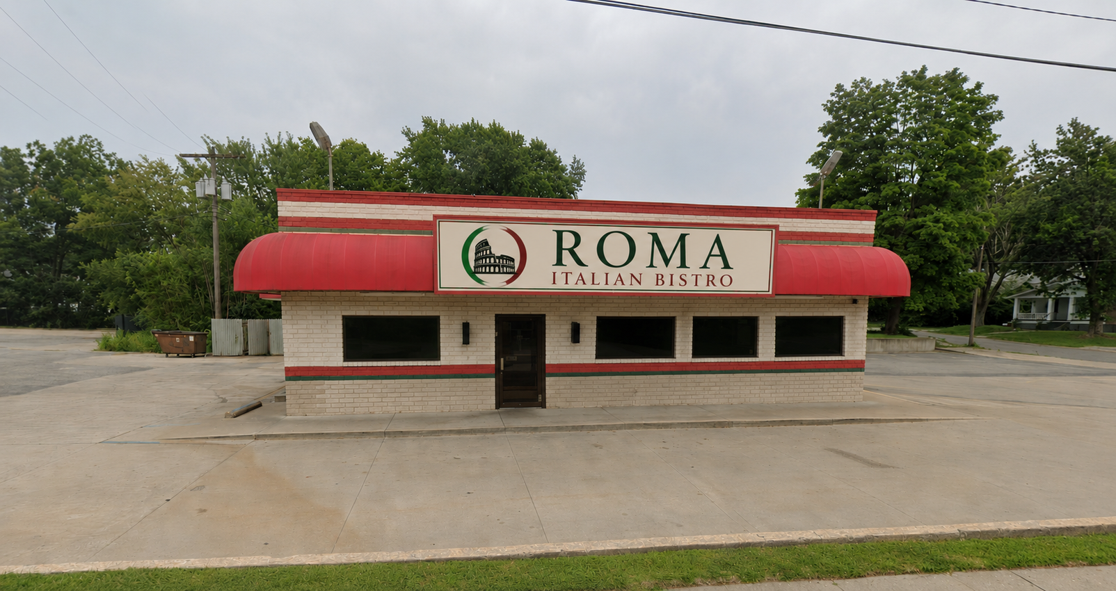 Marshall family dining at Roma
