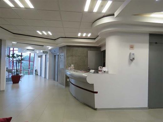MEDIC GROUP-expertos en estudios de resonancia MEDIC GROUP-expertos en estudios de resonancia